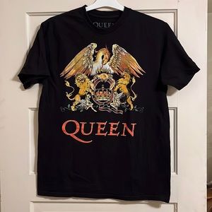 Queen Tee